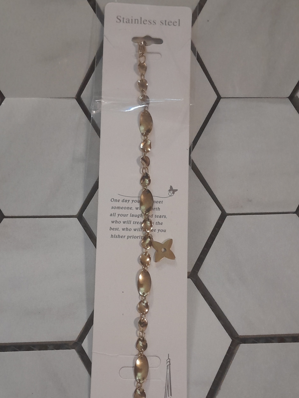 Gold Stainless Steel Oval Link Bracelet with Star Charm